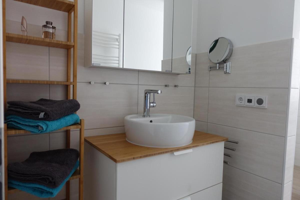 Ferienwohnung De Windroos Born Esterno foto