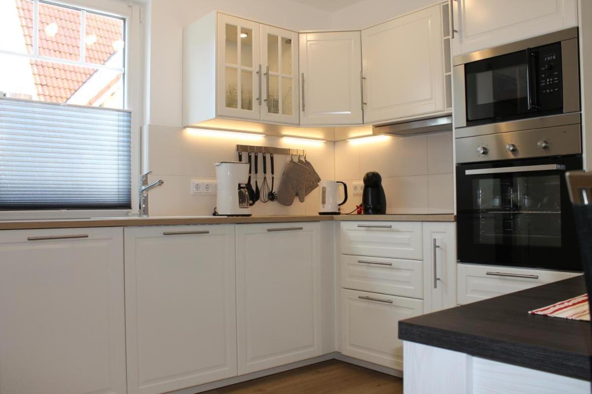 Ferienwohnung De Windroos Born Esterno foto
